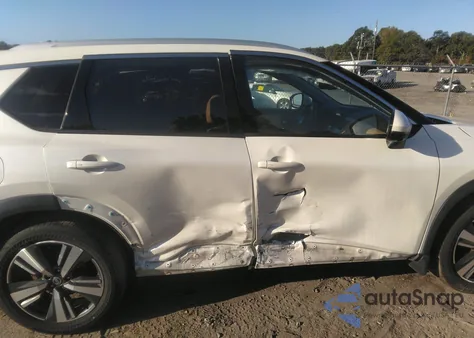 2021 Nissan Rogue Platinum Intelligent Awd z USA, uszkodzony, nr VIN JN8AT3DD8MW304078